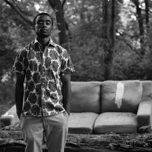 女生让男生看她的小笼包
